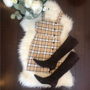 STUART WEITZMAN Suede boots 👢